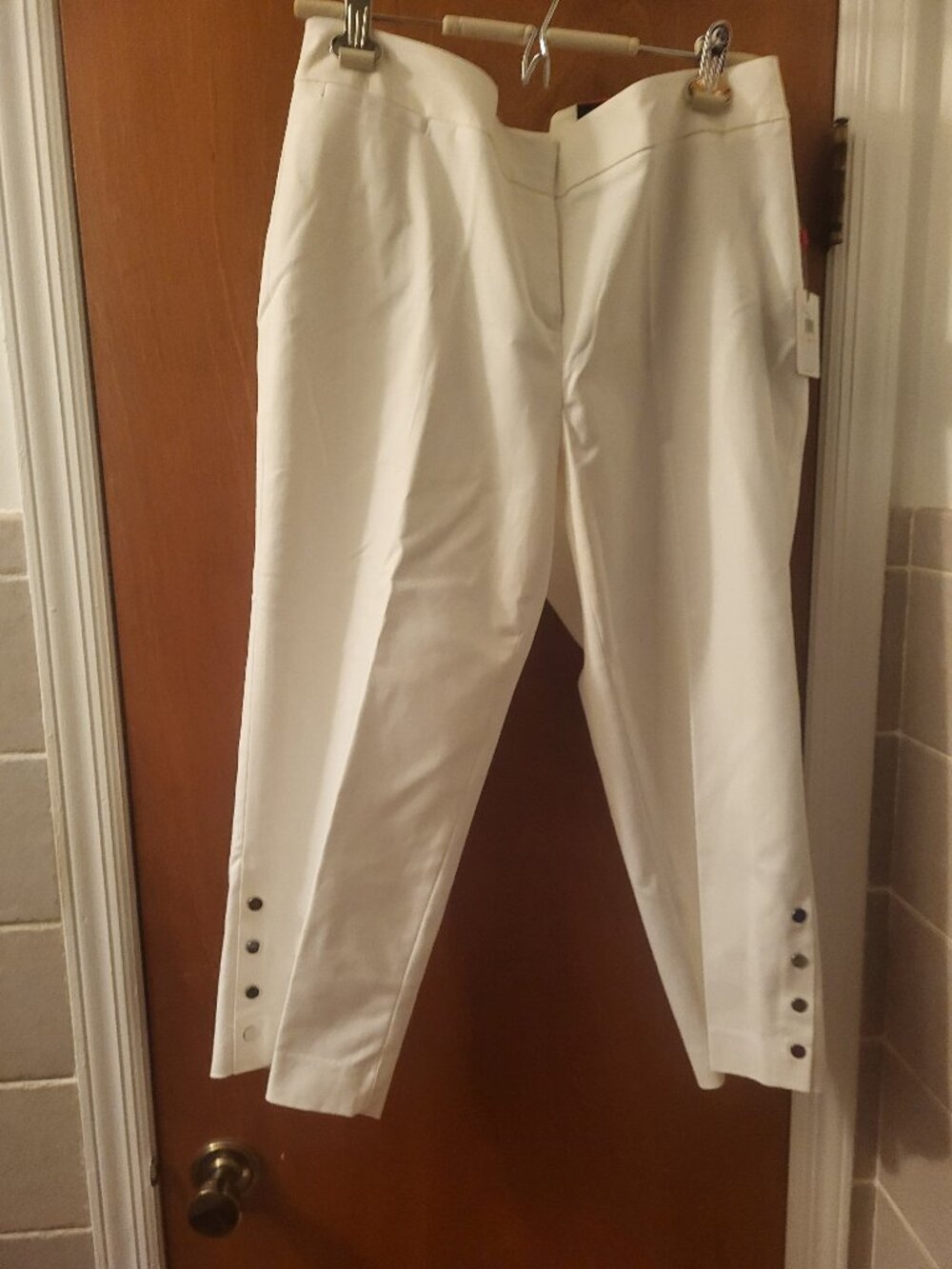 Rafaella  Curvy Slim Capri Pants (nwt)